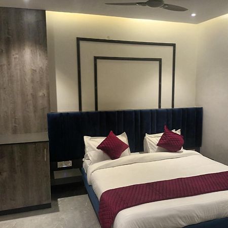Hotel Oscar อัมริตสา ภายนอก รูปภาพ