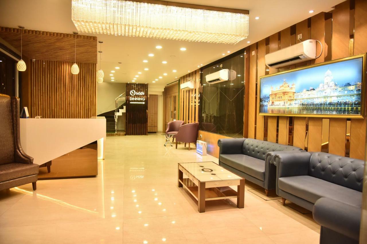 Hotel Oscar อัมริตสา ภายนอก รูปภาพ